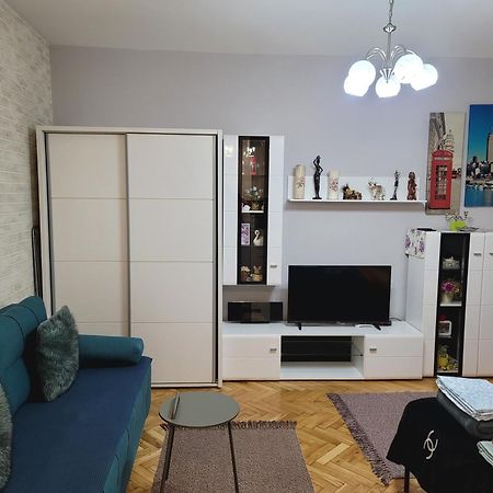 Apartman "Garden" Novi Sad Luaran gambar