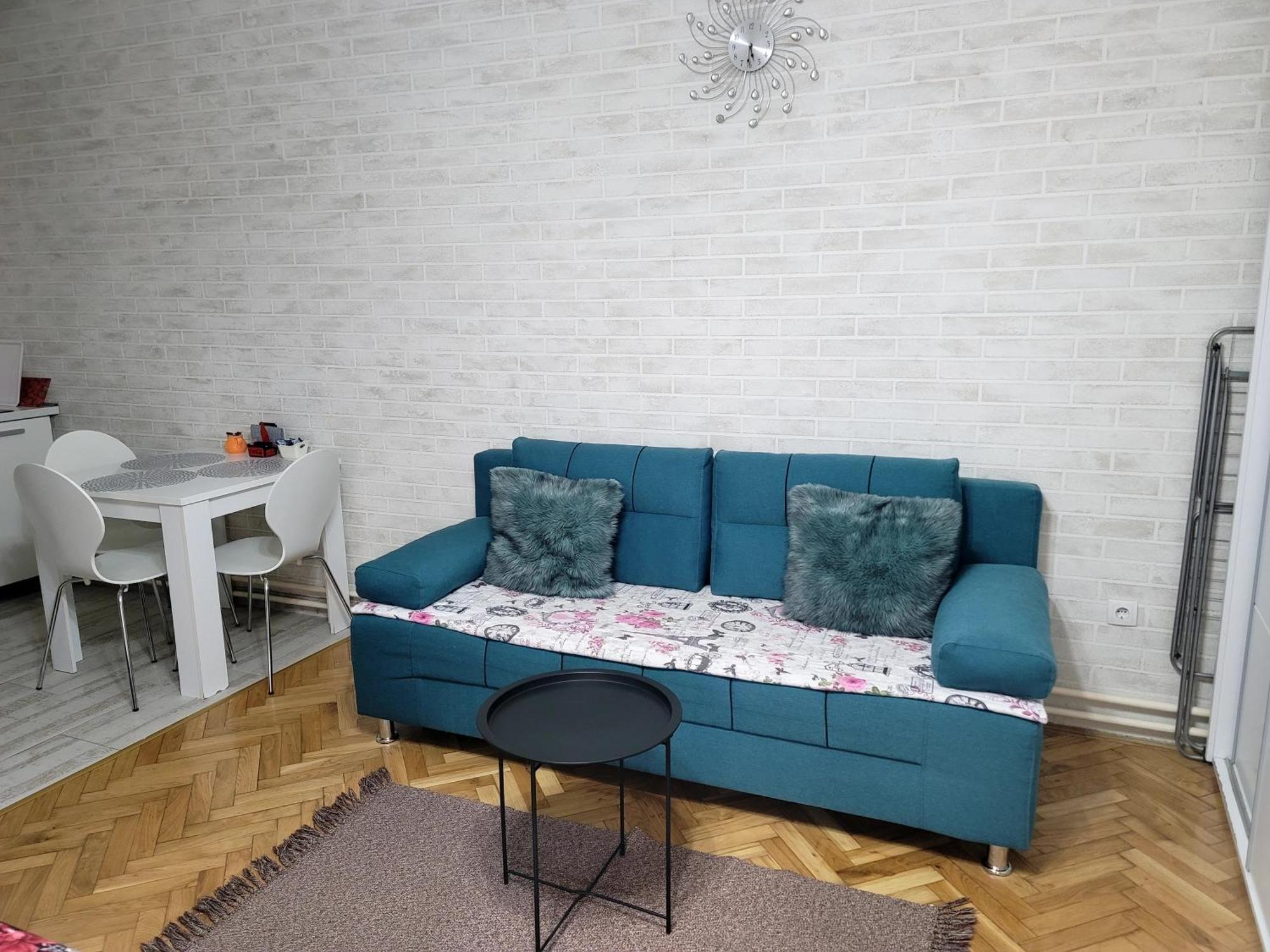 Apartman "Garden" Novi Sad Luaran gambar